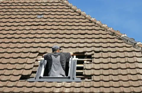 Pose de velux - La Chapelle-de-la-Tour